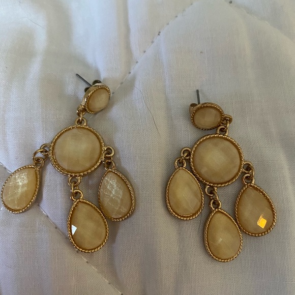 Earring - Picture 2 of 2